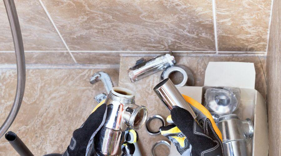 Professional gutter cleaning in Monroe, VA